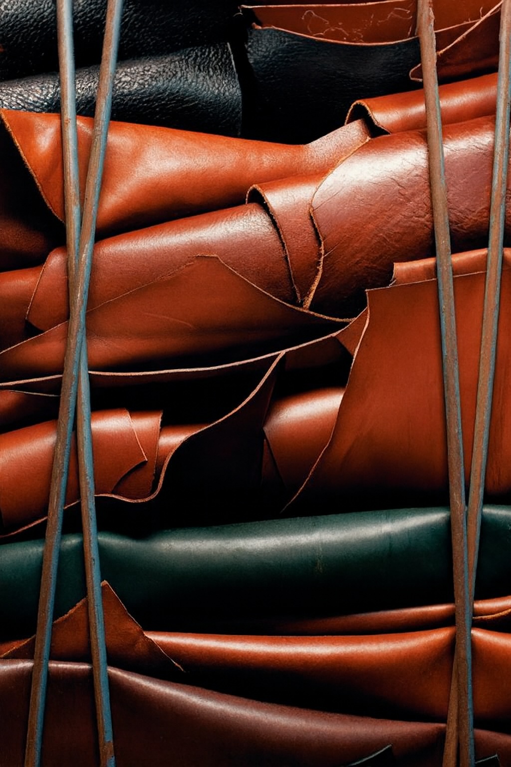 • NOUS ÉTABLISSONS LES NORMES DE CONFORT
• NOUS CROYONS À REPOUSSER LES LIMITES DU DESIGN ET DE LA FONCTIONNALITÉ
• NOUS NOUS CONSACRONS À MÉLANGER LE STYLE CLASSIQUE AVEC LE CONFORT DURABLE